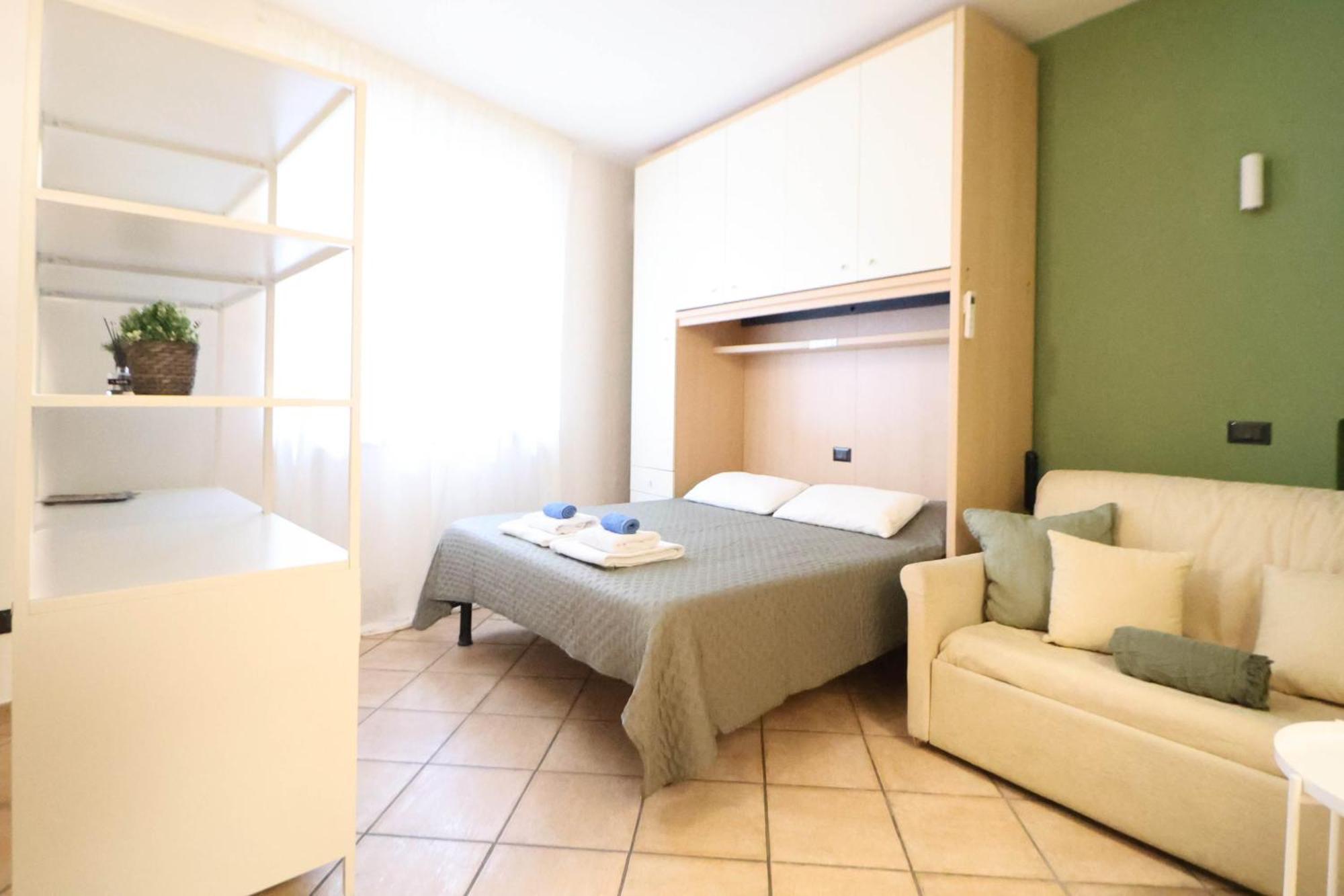 Nel Centro Di Desenzano Apartman Desenzano del Garda Kültér fotó