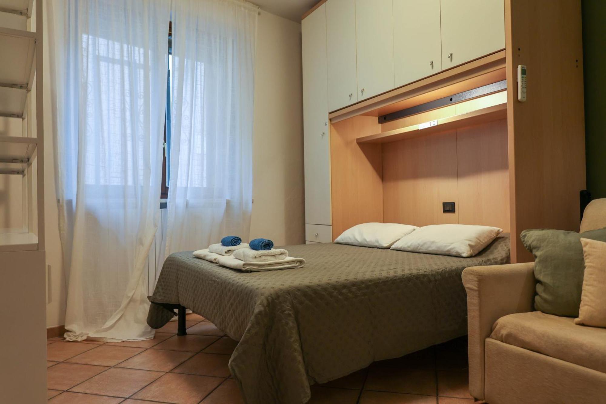 Nel Centro Di Desenzano Apartman Desenzano del Garda Kültér fotó
