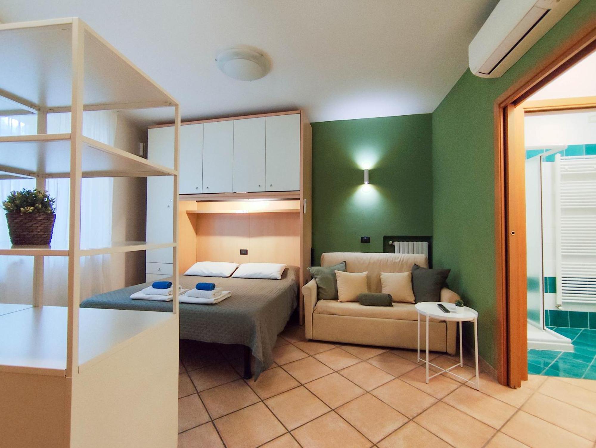 Nel Centro Di Desenzano Apartman Desenzano del Garda Kültér fotó