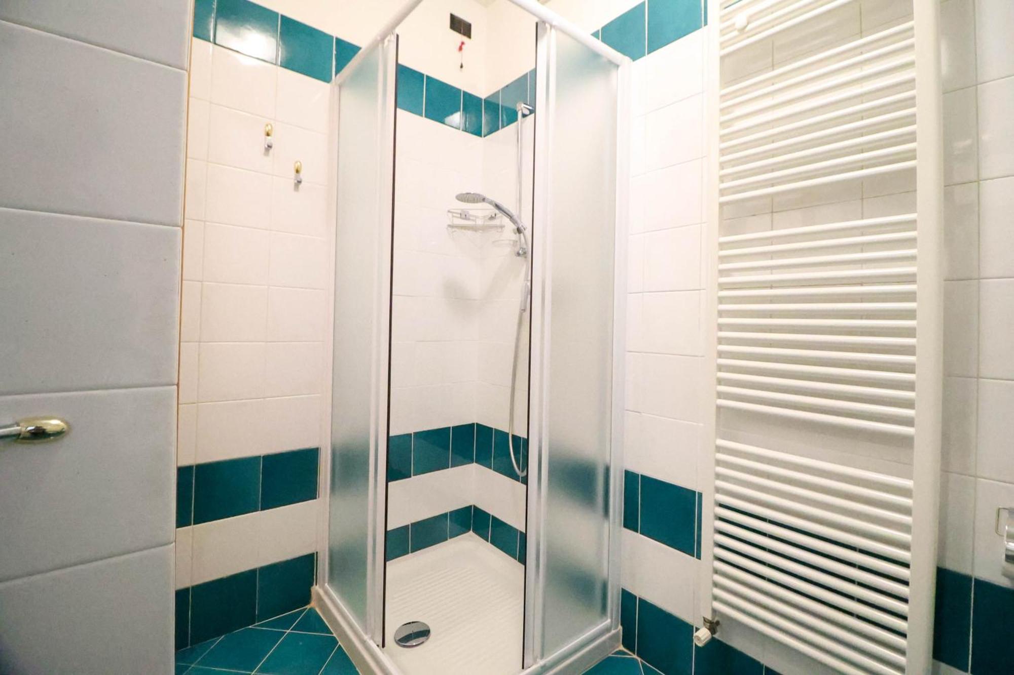 Nel Centro Di Desenzano Apartman Desenzano del Garda Kültér fotó